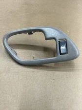 95-00 Chevy Suburban Tahoe GMC Yukon DRIVER Power Lock And Door Handle Bezel