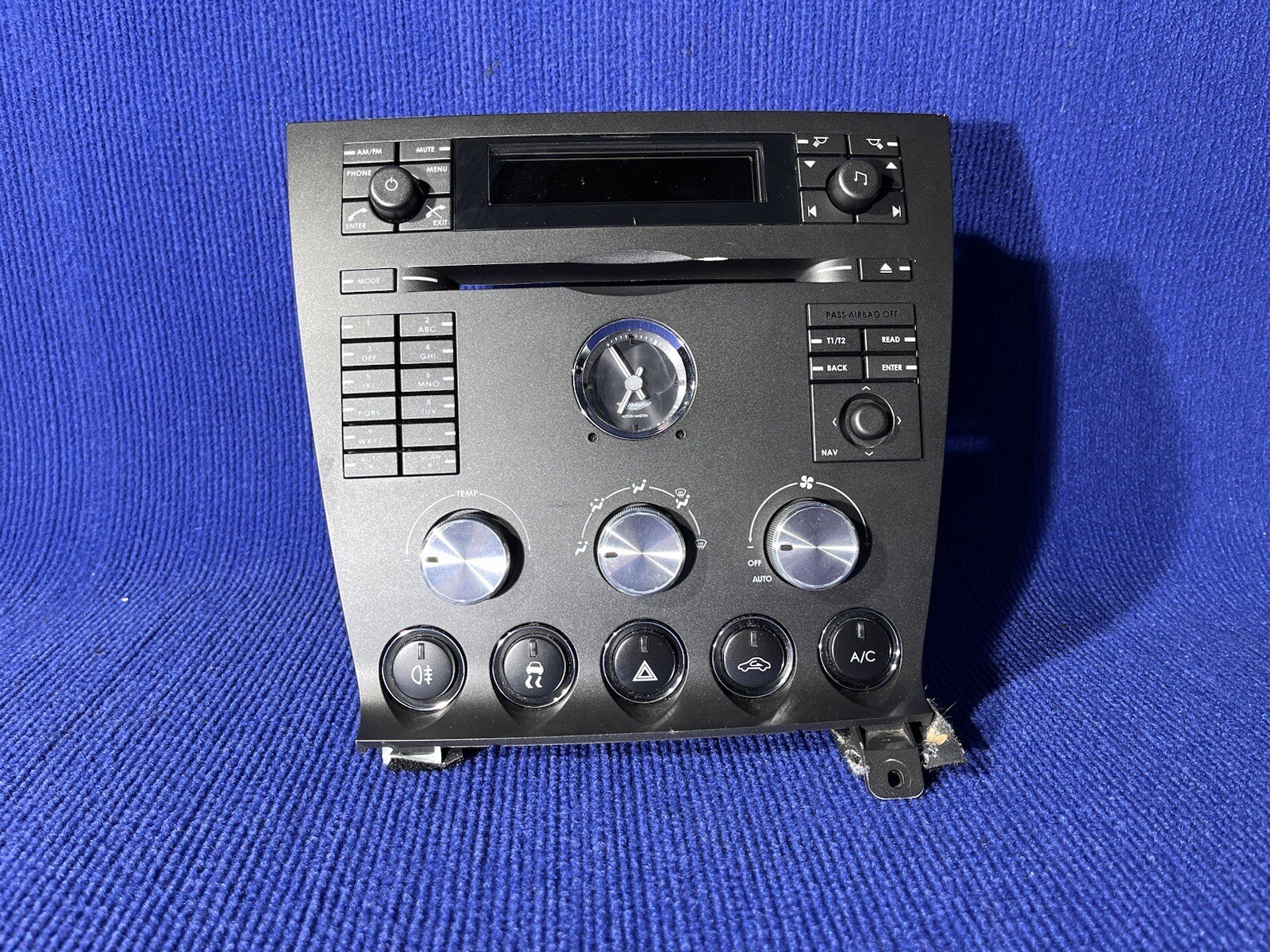08-10 Aston Martin V8 Vantage A/C Radio Controls Panel