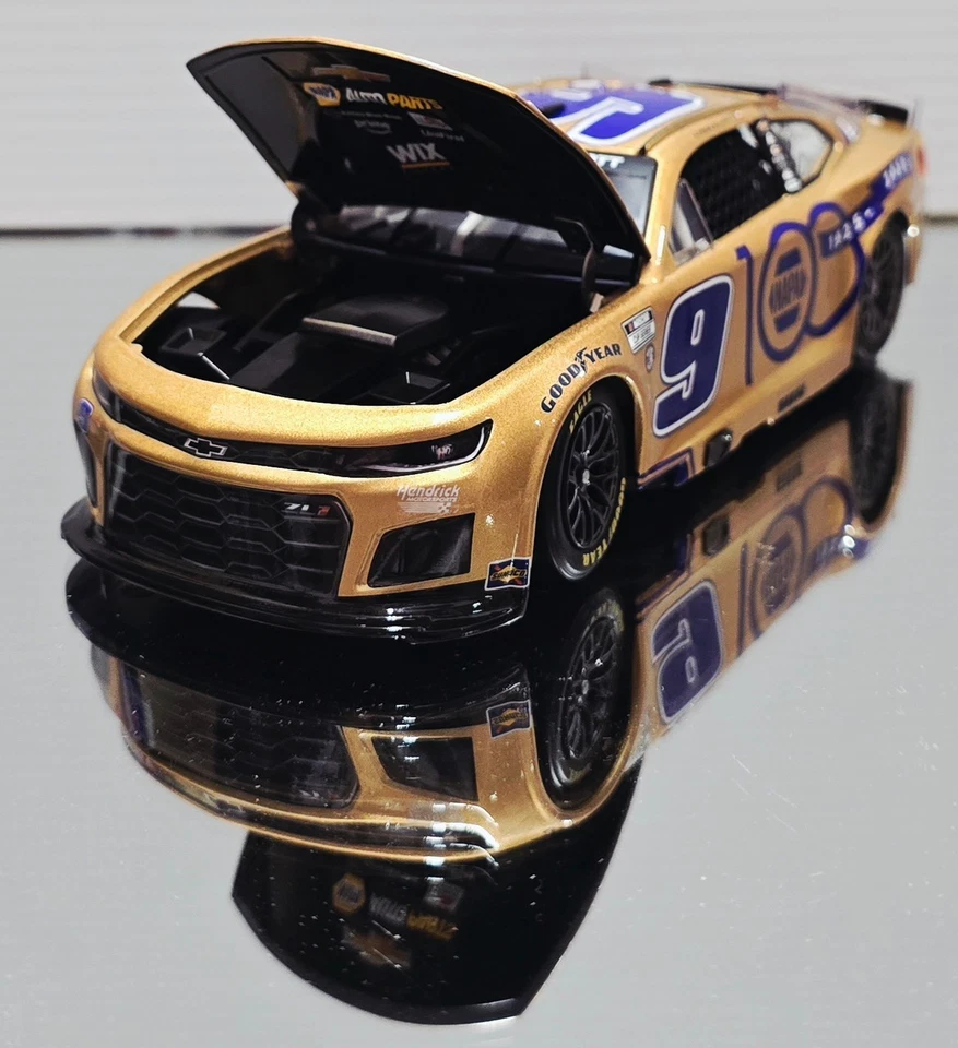CHASE ELLIOTT 2025 NAPA 100TH ANNIVERSARY 1/24 ARC DIECAST - Image 3 of 4