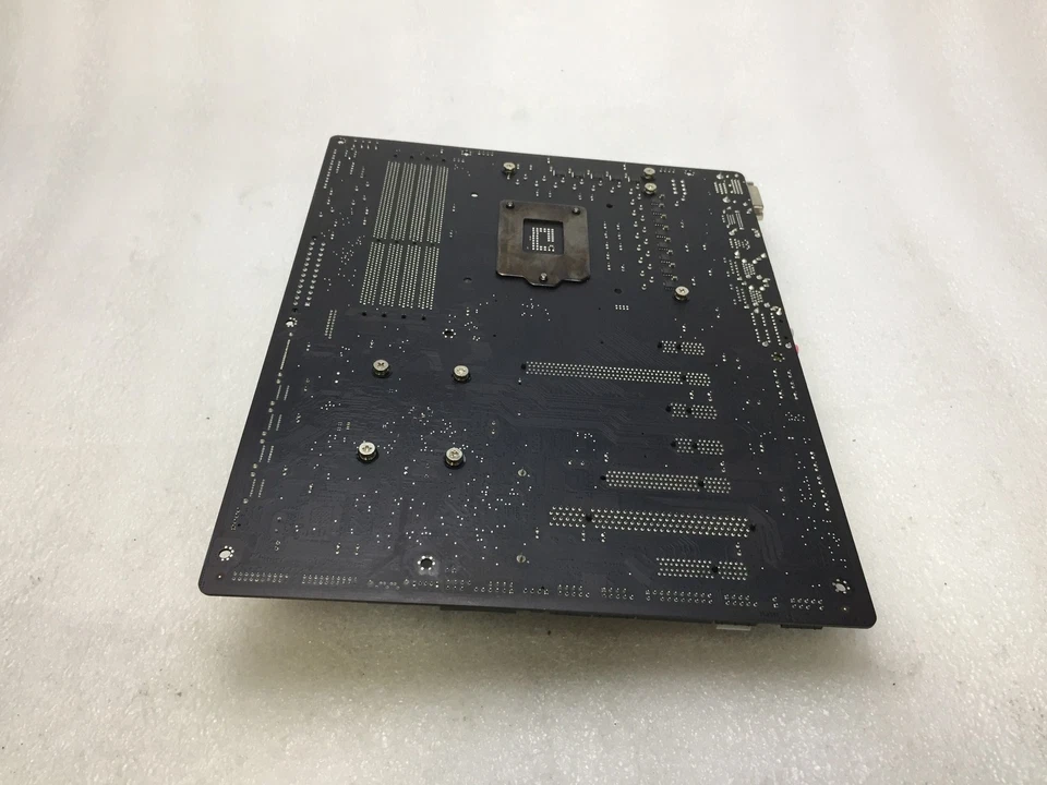 Gigabyte GA-Z77X-UD5H Core i7-3770K 3.5GHz 16GB RAM CORSAIR DOMINATOR PLAT - Image 4 of 4