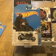 Hot Wheels Ducati Diavel Black HW Moto 2/5 132/250 2016