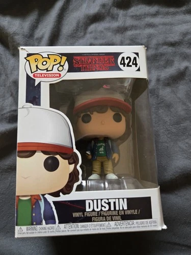 Funko Pop! Vinyl: Stranger Things - Dustin Henderson (w/ Compass) #424