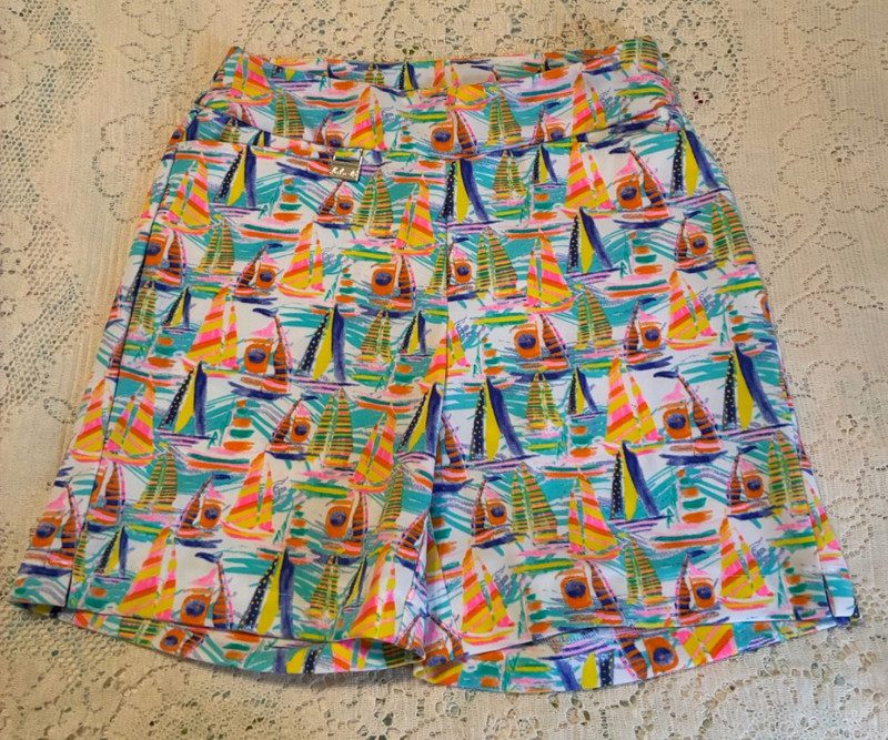 Lulu B Women's Stretch Pull-on Shorts Sailboat Pattern Size 4