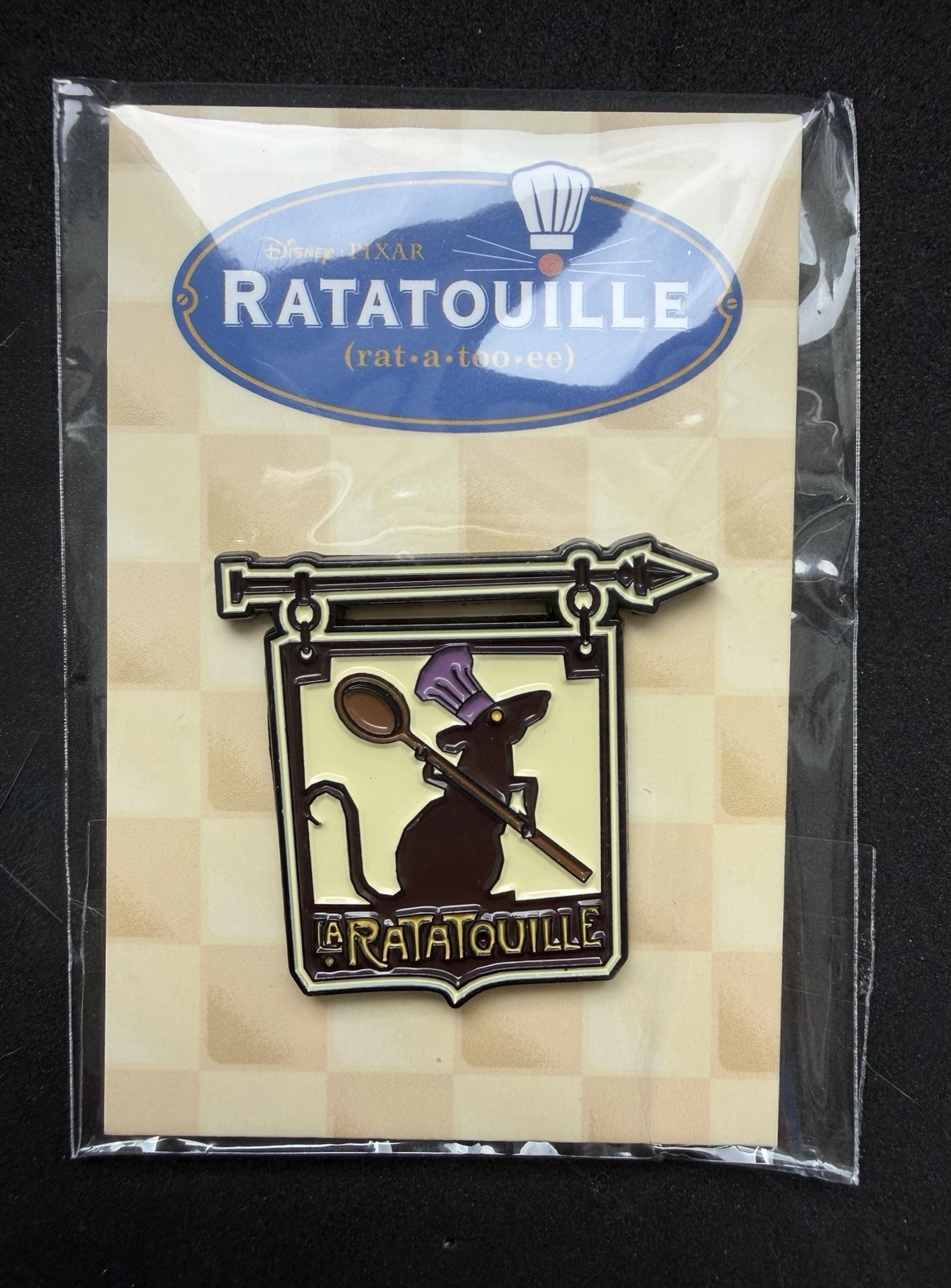 2020 Disney Mondo Ratatouille Remy Sign Pin - RETIRED - SUPER RARE