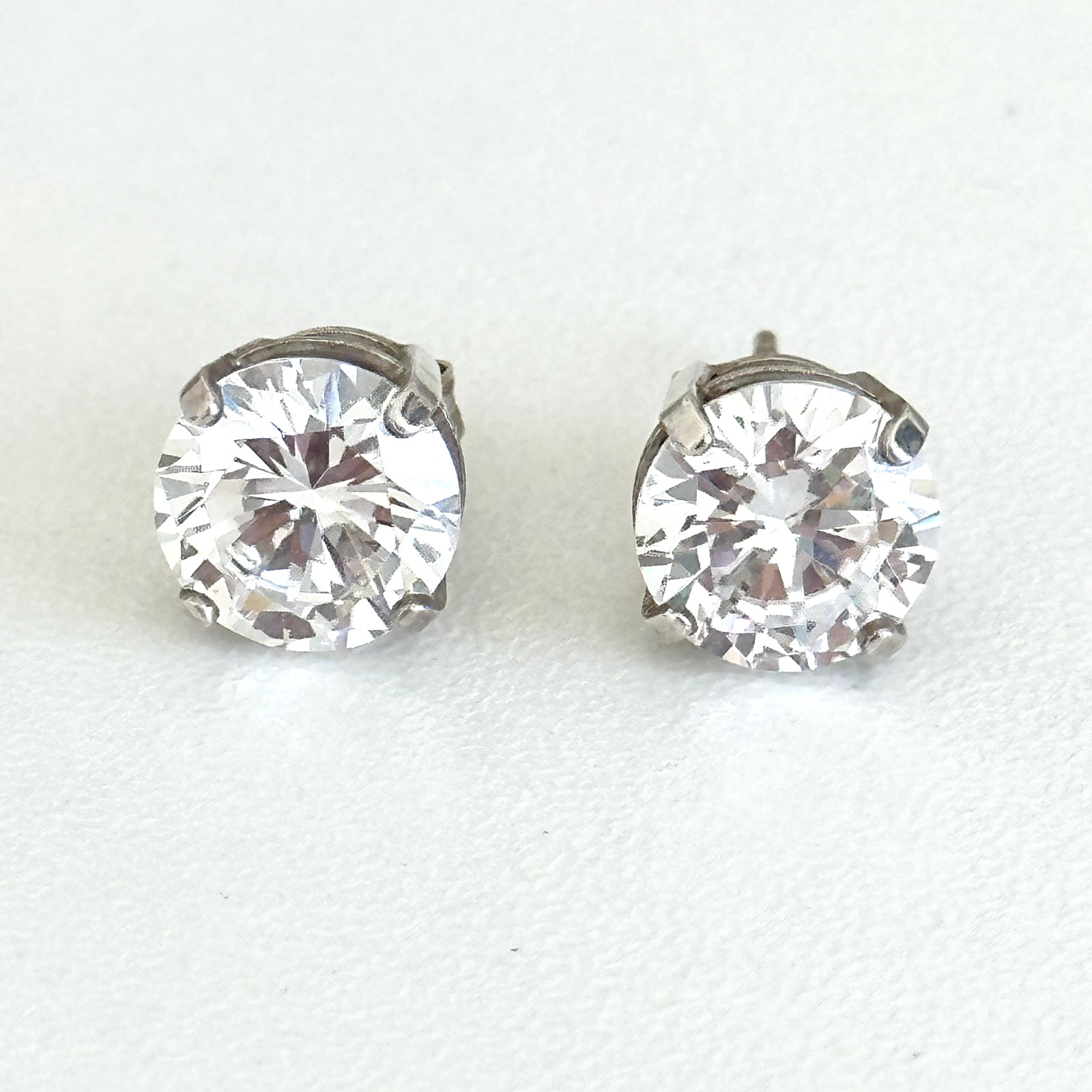 925 Sterling Silver 2 Carat Clear CZ Cubic Zirconia Vintage Stud Earrings