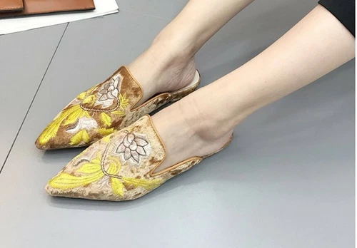 Womens Floral Embroider Flat Heel Pointy Toe Slippers Shoes Chic Mules Slides - Bild 9 von 19