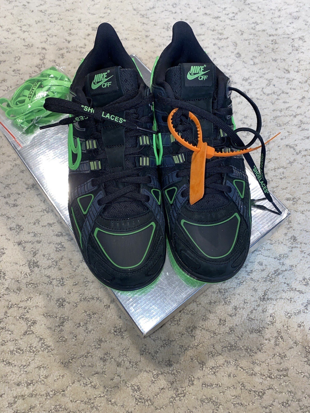 OFF WHITE X NIKE 9 M Nike Air Rubber Dunk x bianco sporco verde basso a strisce