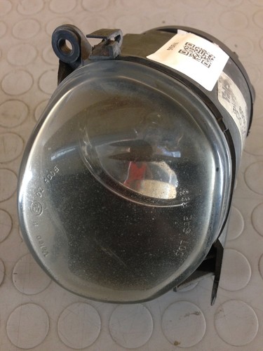 AUDI A4 Sw (1999) 1.9 Diesel 66KW Nebelscheinwerfer Vorne Links 8D0941699B