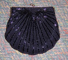 VINTAGEANDRE CELLINI Black Beaded Clamshell Evening Bag