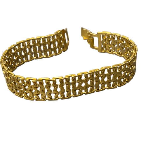 Monet Vintage Gold Tone Flexible Flat Link 7” Signed Bracelet