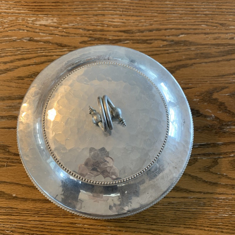 Vintage Pewter Bowl With Lid. 7in diameter bowl & 9in rim