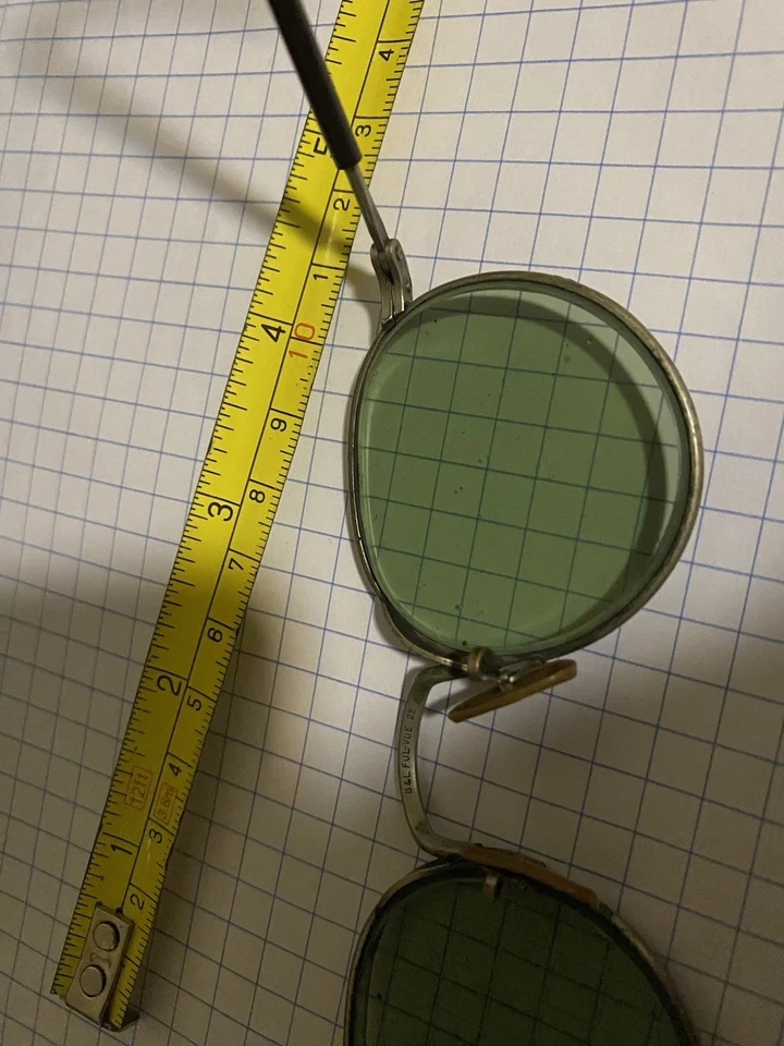 Lente de vidro verde templo cabo estrutura de aço taco completo Bausch + Lomb. Largura 133 mm - Imagem 3 de 4