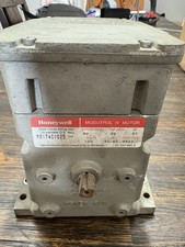 Honeywell M9174C1025 120V Modutrol IV Actuator Motor Used Working