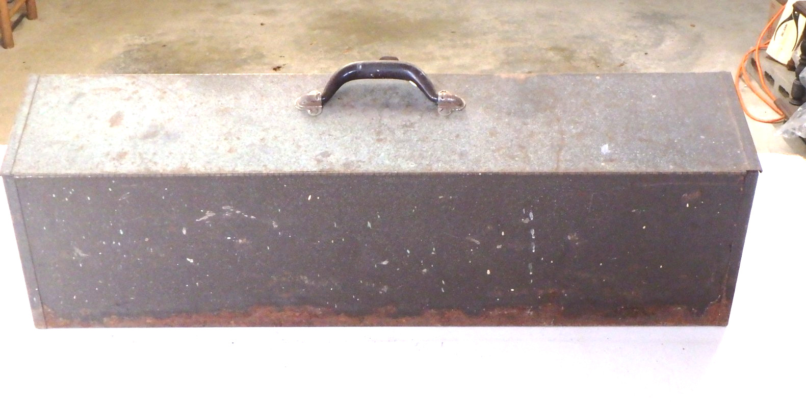 Reduced - Vintage Kennedy K-32,  Gable Top Tool Box,  32"X10"X8"