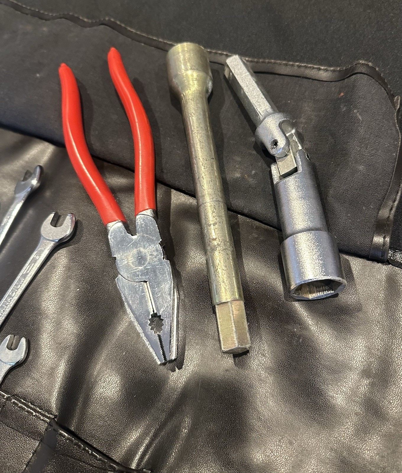Ferrari 208 Tool kit P/N 123254