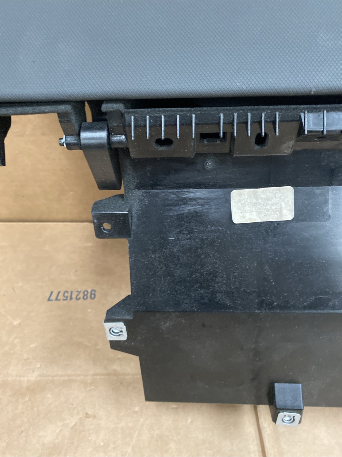 2013 2014 2015 AUDI R8 4.2 FRONT RIGHT SIDE DASHBOARD GLOVE BOX PANEL OEM 1525