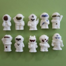 Vtg Vending Premium Toy Mini Space Aliens Astronauts Complete Set A Glows RARE