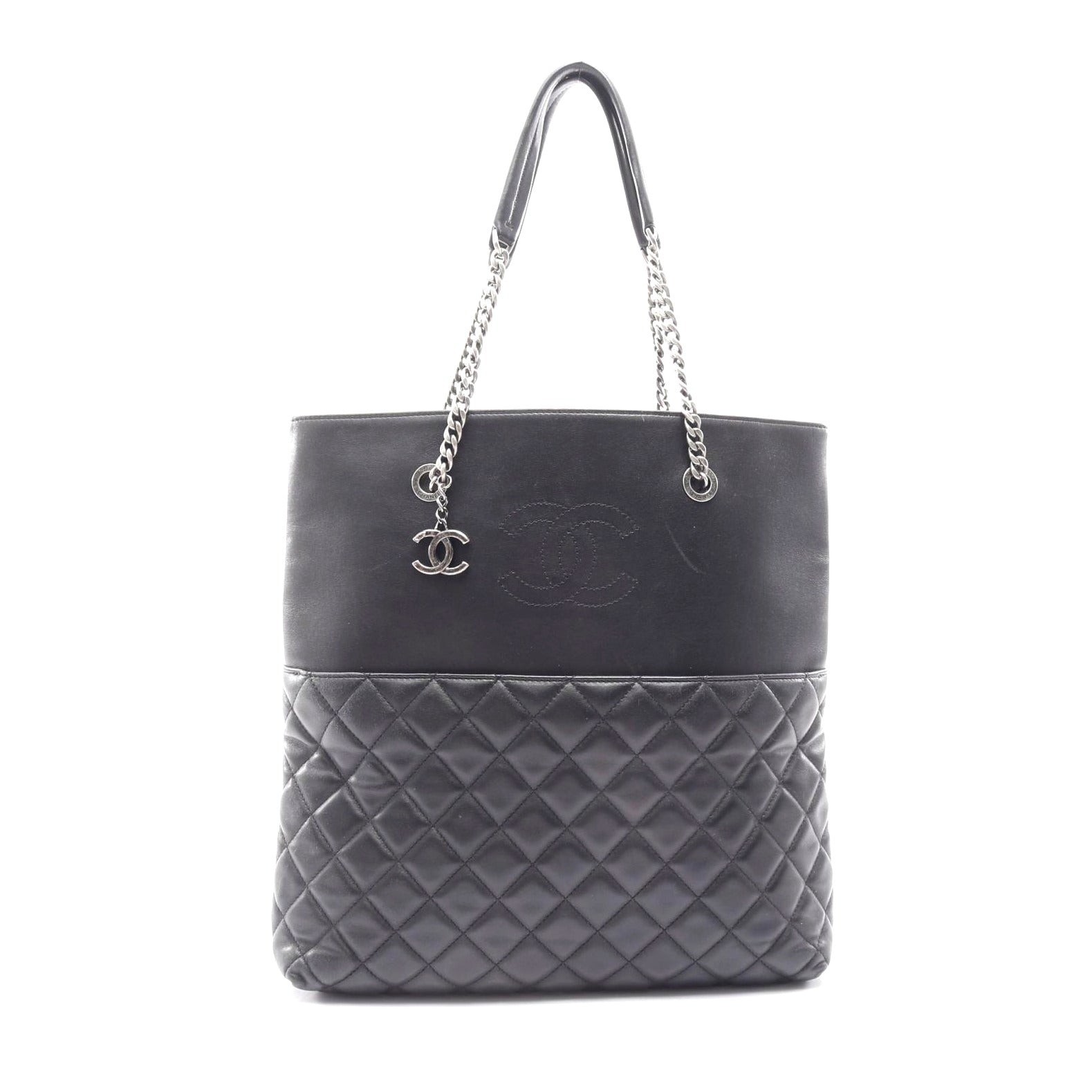 Chanel Black Lambskin Matelasse One Size Tote Bag for Women