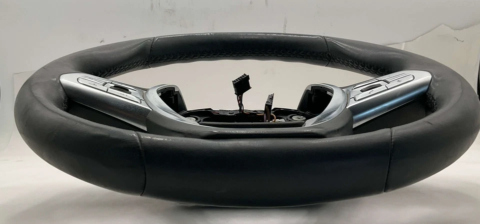 BMW 750i 2016-2019 volante con paletas de cambio OEM 32300871700 Foto 2 de 4