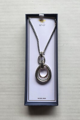 Necklace - Golden Bee Line Chainlink Pendant Necklace - Silver