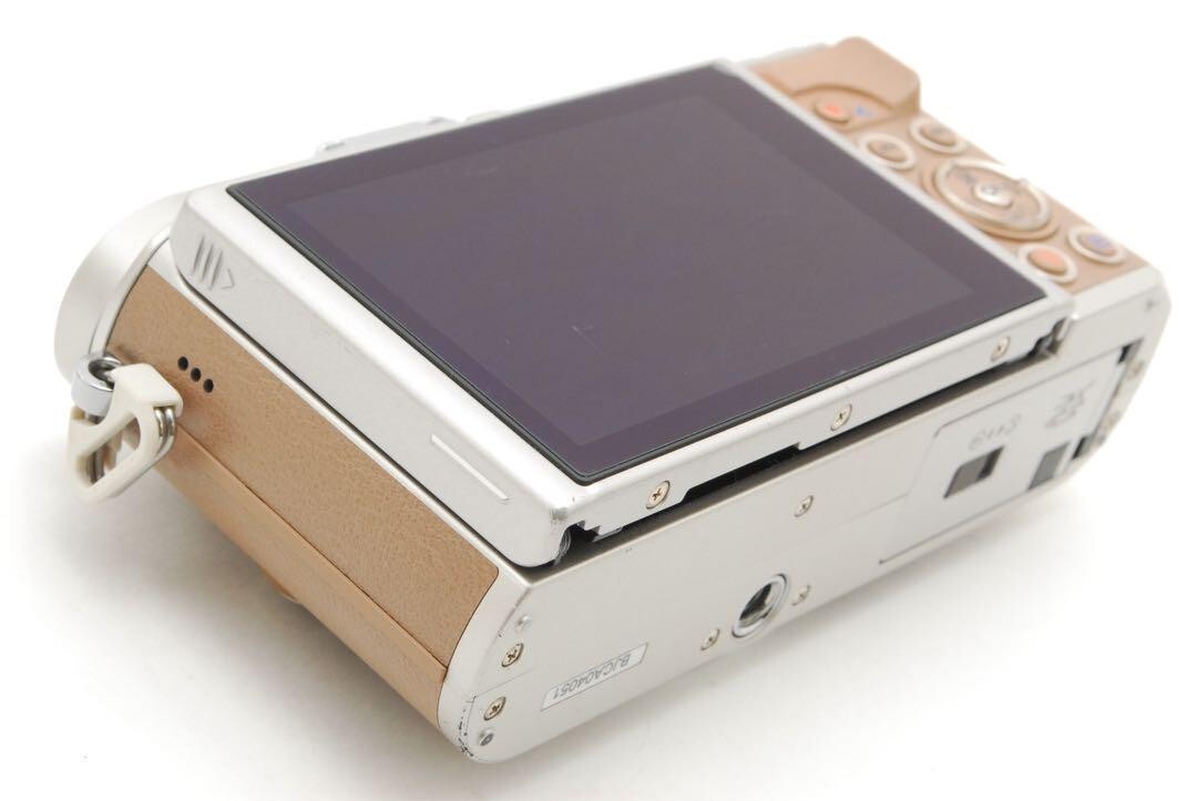 Mint Olympus PEN E‑PL10 16.05MP Mirrorless Camera + M.ZUIKO