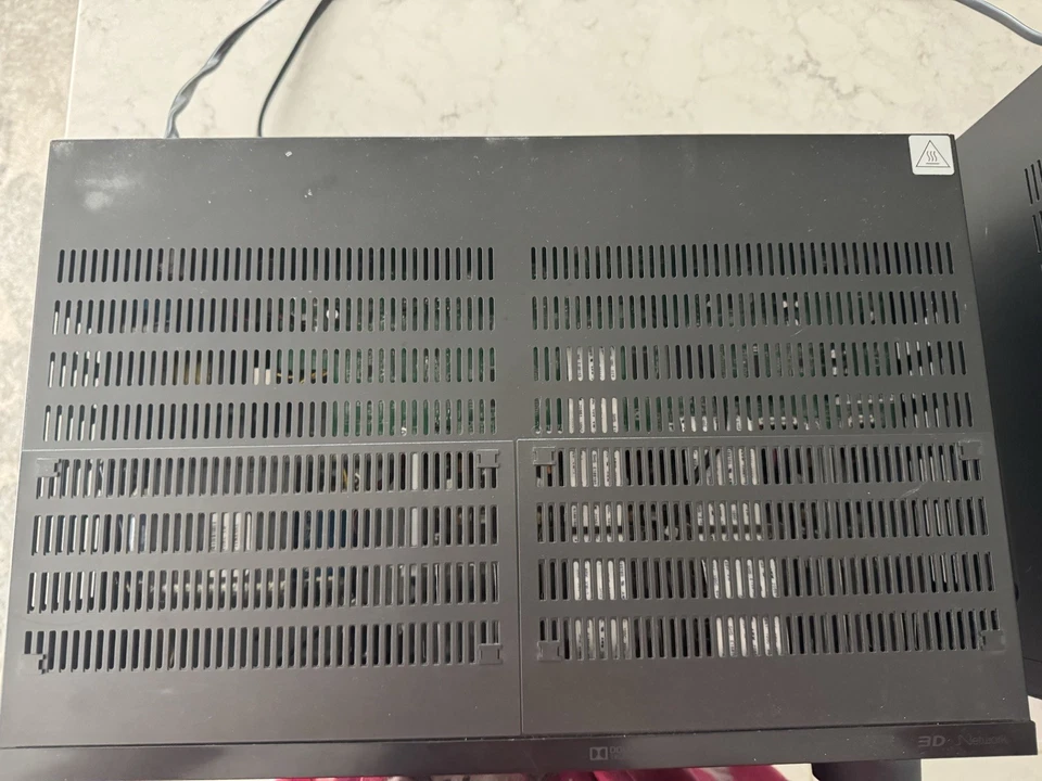 Denon AVR-E300 - Image 2 of 3