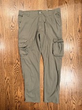 Wrangler Men's Stretch Taper Leg Regular Fit Cargo Pant Green 38x32
