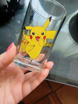 Verre Pokémon Pikachu à collectionner - Photo 1/4