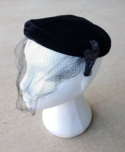Mr John Classic 60s Pill Box Hat 