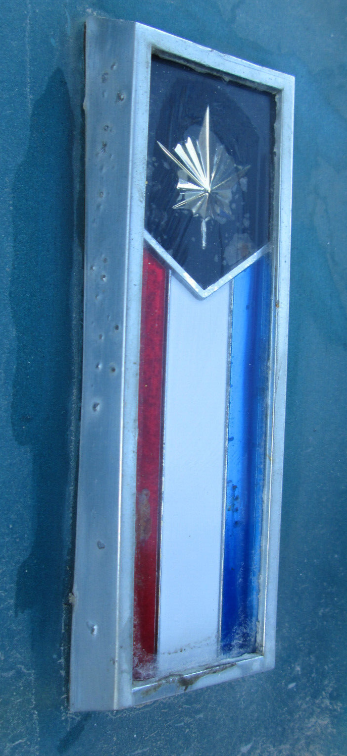 Picture 2 of 9
