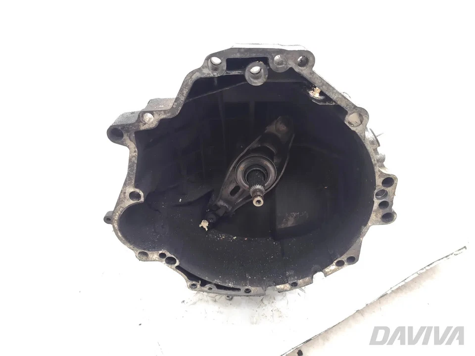 Audi A4 6-Gang-Schaltgetriebe 2.0 TDI Diesel 125kW (170 HP) GYH 0A3300040C 2006 - Image 2 of 4