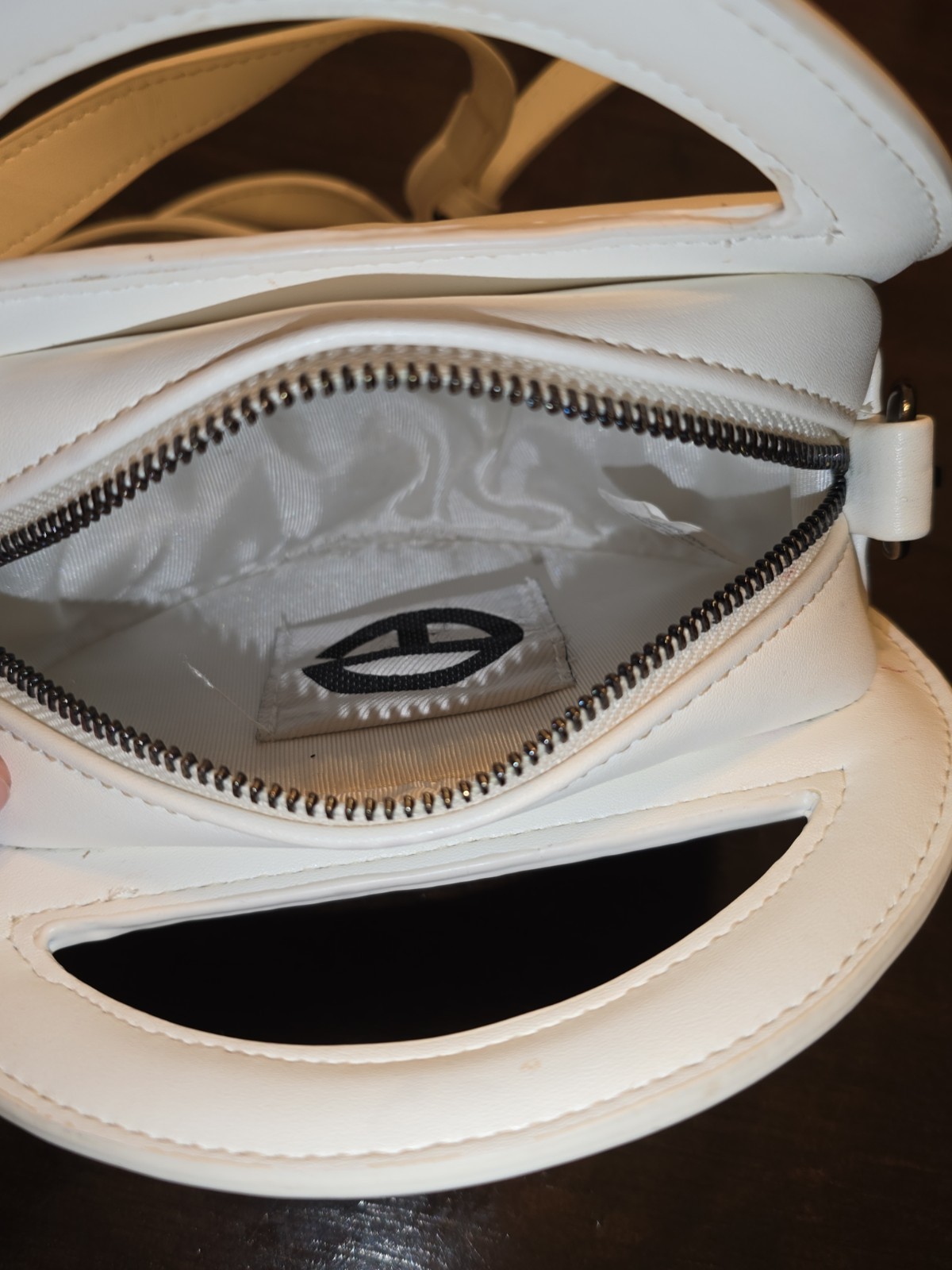 Telfar Large Circle Bag White — image 6