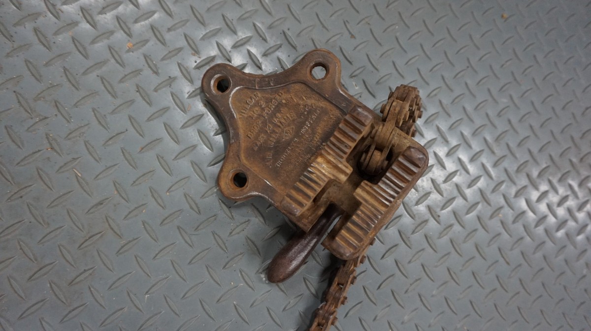 Antique J.H Williams & Co Vulcan No 2 Work Bench Pipe Chain Vice