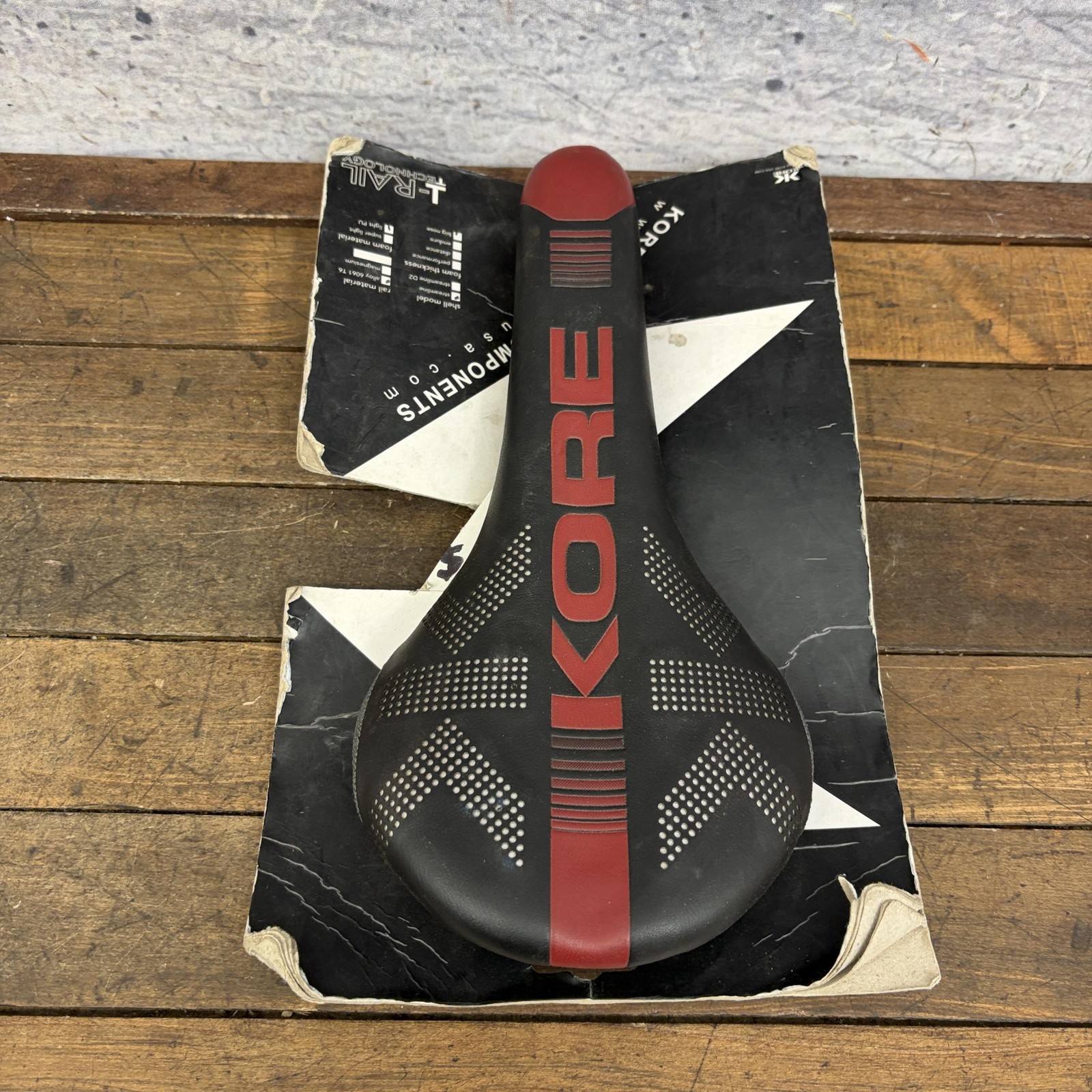 Kore Streamline T-Rail Bicycle Saddle I-BEAM Seat Black Red 10.5in 285g MTB XC