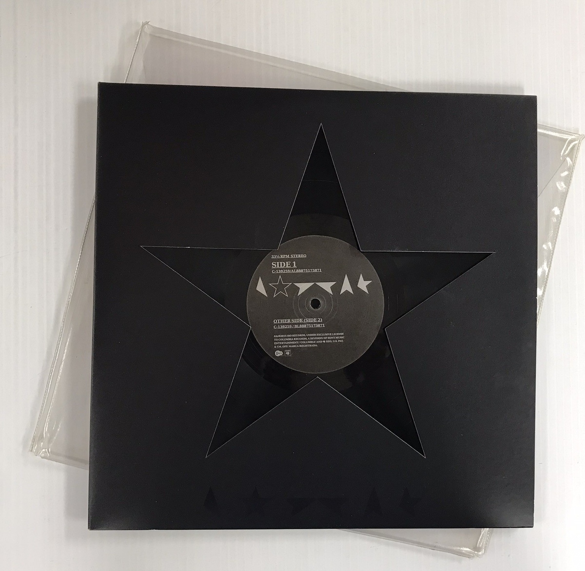 DAVID BOWIE (Blackstar) 2016 Black Vinyl LP **Like New Condition DAVID BOWIE (Blackstar) 2016 Black Vinyl LP **Like New Condition