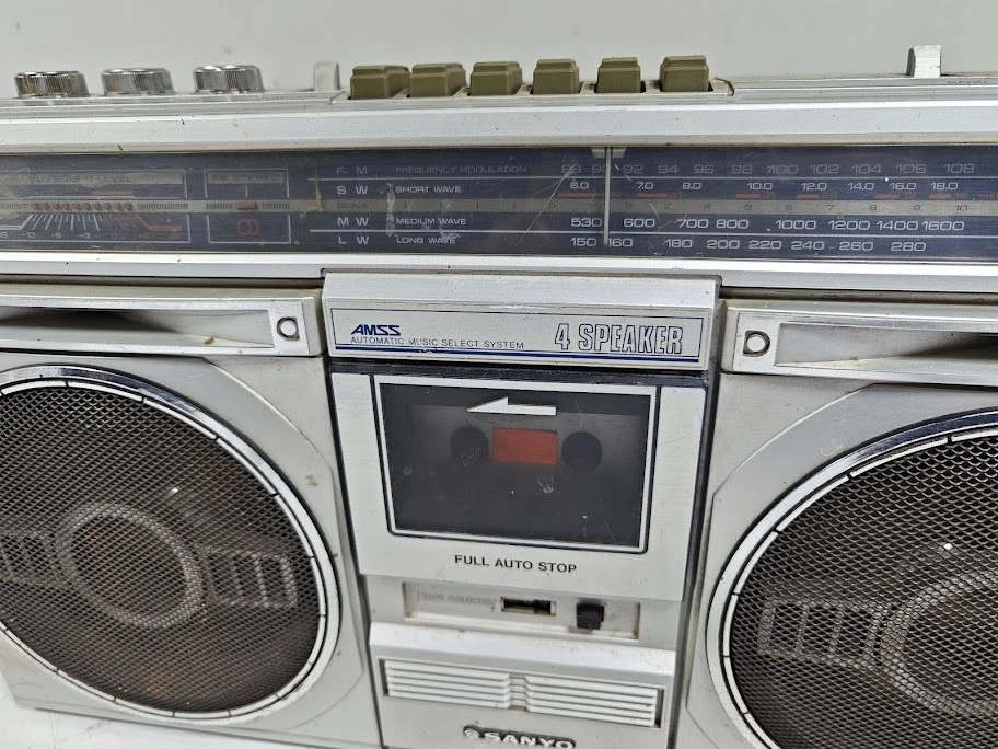 Sanyo M9935LU Boombox - Ungeprüft, Für Teile / Reparatur, Vintage - Bild 3 von 4