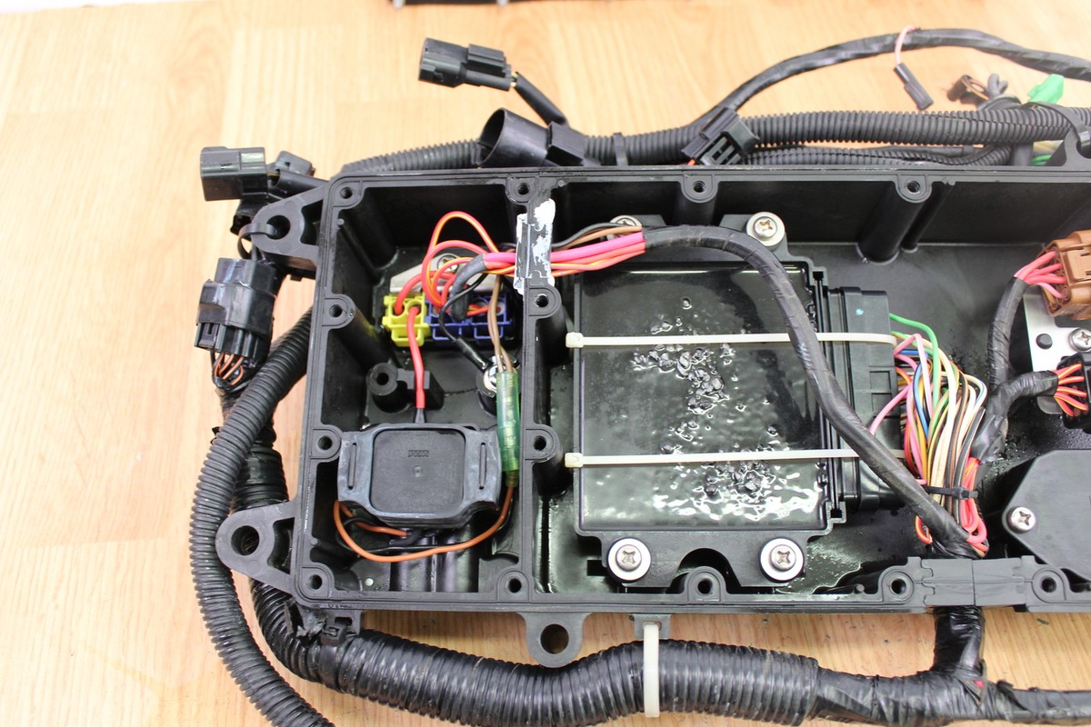 2003 YAMAHA WAVERUNNER FX CRUISER FX140 Electrical Box