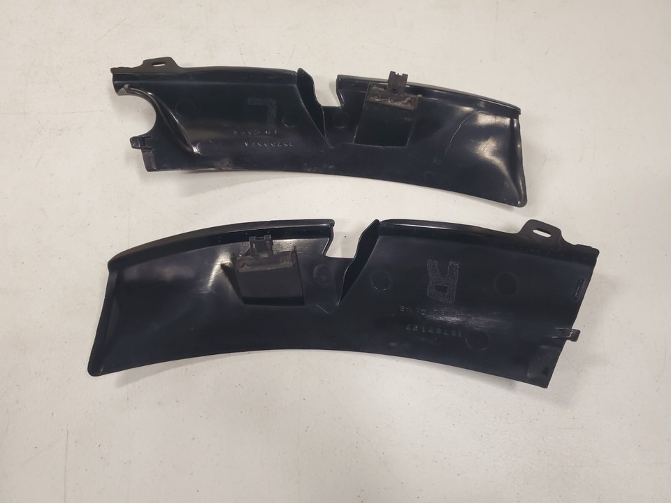 9405 Chevy S10 Blazer Windshield Wiper Cowl Trim Panel Pair GMC Jimmy
