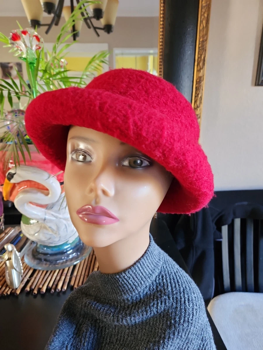 Red wool sales felt hat