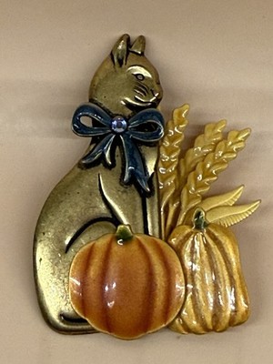 Cat Autumn Brooch Fall Theme Kitty Mom Pin Orange Pumpkins Goldtone