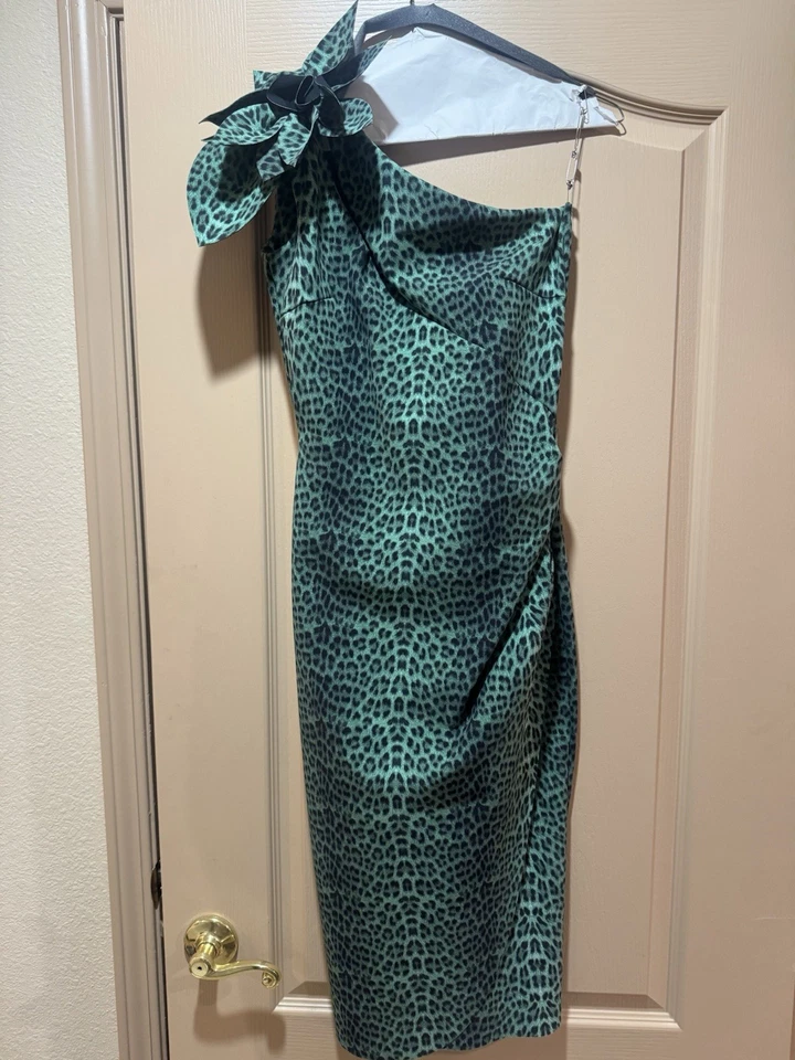 Novo Vestido Coquetel Chiara Boni La Petite Robe Estampa de Leopardo Verde e Preto Tamanho 6 - Imagem 2 de 4