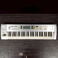 KORG TRITON Le 61 key Synthesizer