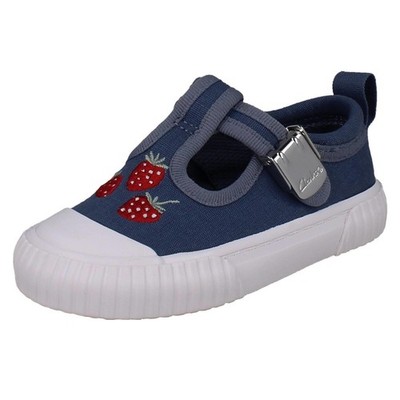 Mädchen Clarks waschbare Canvas Erdbeer Design Freizeit T-Bar Schuhe ''Foxing Berry''