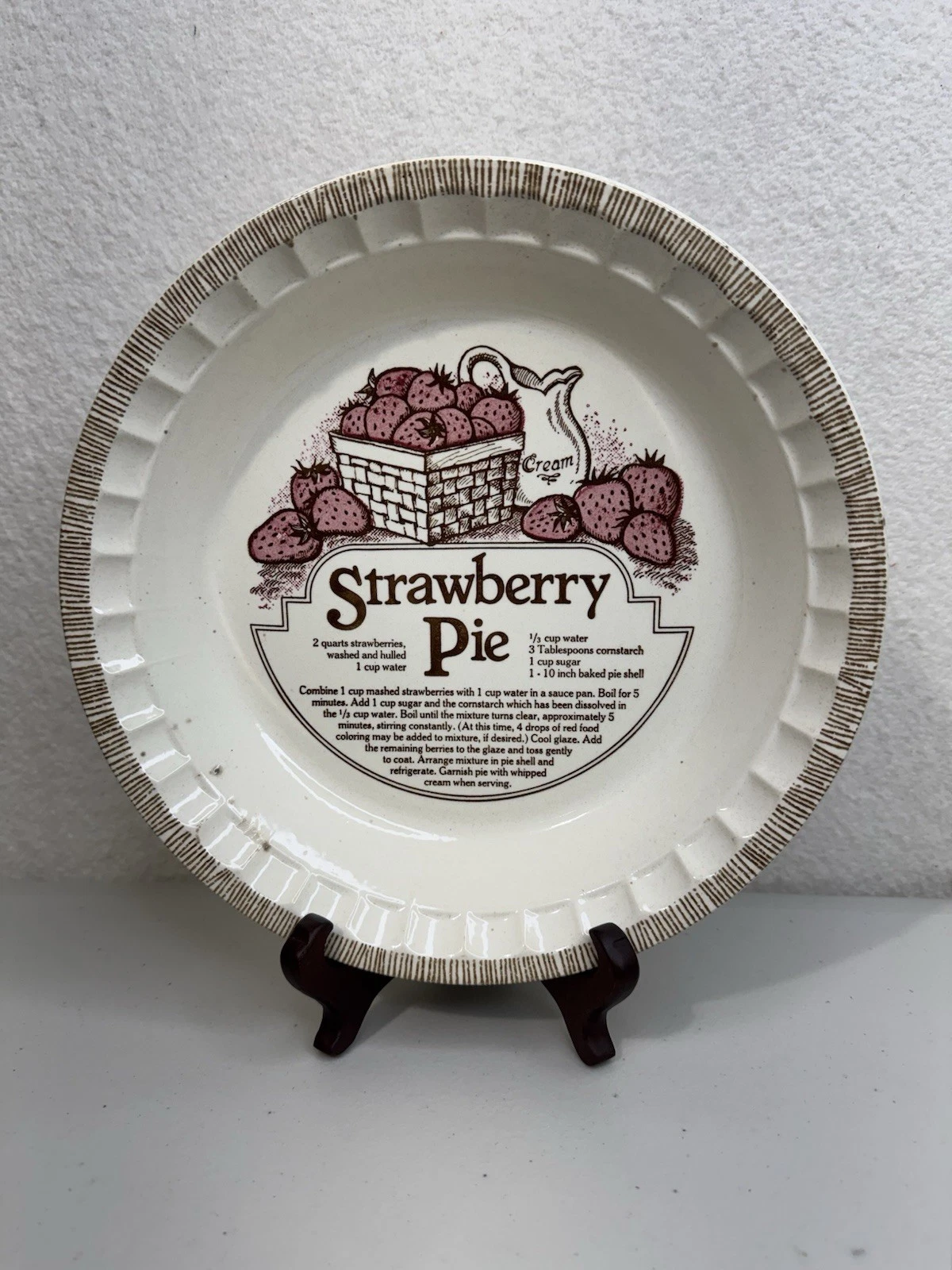Royal China Jeannette Harvest Strawberry Pie Recipe Plate 11” Deep Dish 80s VTG