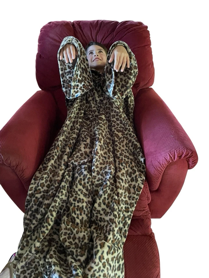 Manta de sofá Snuggie con estampado animal - leopardo con mangas usada Foto 4 de 4