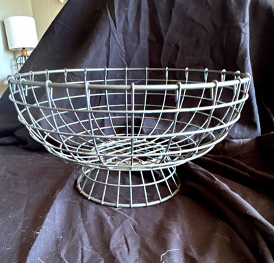 Large Gray Metal Wire Fruit Basket Bowl Round Freestanding 11x11x36 in