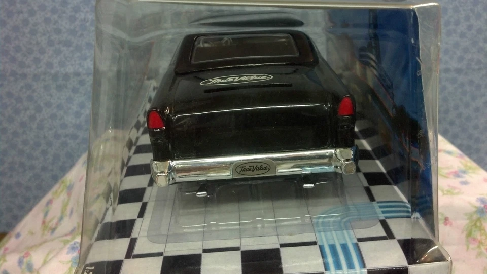 Chevy, 1955, personalizado, escala 1:24, edición #28, fecha de lanzamiento: 2009, ¡muy dulce! Foto 4 de 4