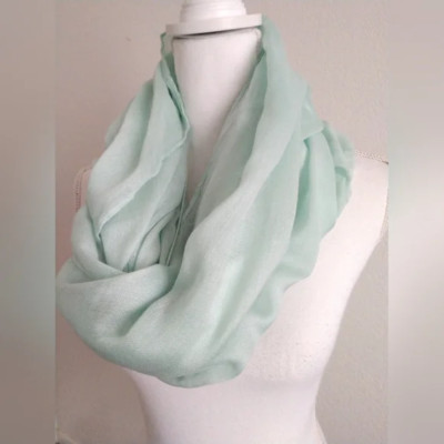 Pretty Target Pale Green Infinity Scarf Gauze Lightweight