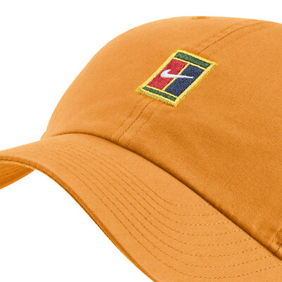 NikeCourt Heritage86 Tennis Baseline Court Naomi Print Cap Hat
