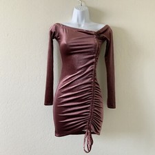 Fashion Nova Velvet dress Size XS